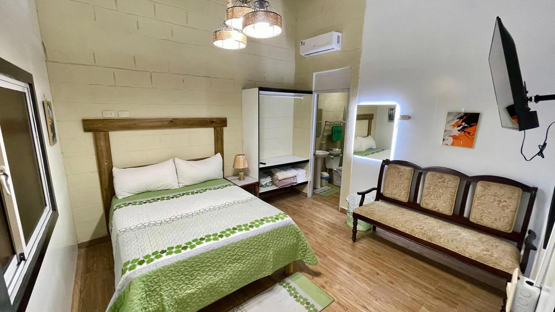 Villa Carmen Y Villa Rosa ハラバコア